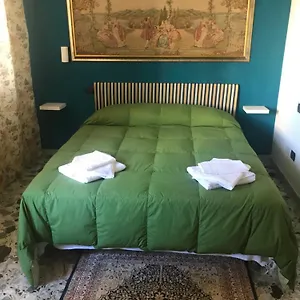 villa-san-giuseppe.lecce-hotels.com/