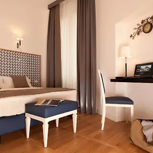 Floris 3* Róma