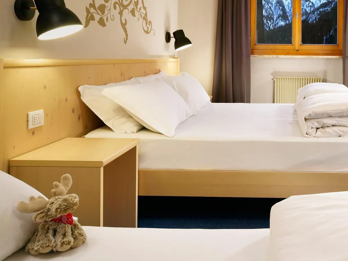 Hotel Principe Marmolada Malga Ciapela 3*,  Italy